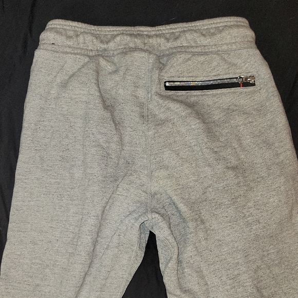 Jordan Men's Light Gray Joggers Medium - Picture 4 of 7